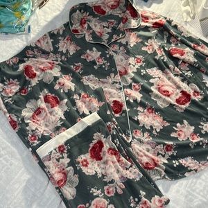 Gem lounge pajama. Size small